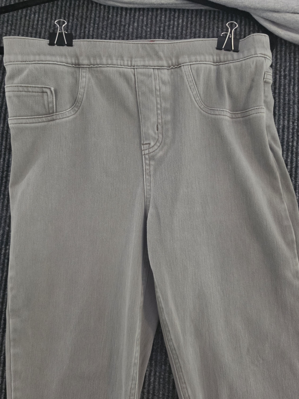 SPANX Women's Light Gray High-Rise Jeggings - Slim Stretch - Picture 4 of 6